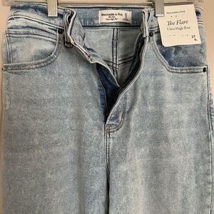 Abercrombie new with tags ultra high rise The Flare